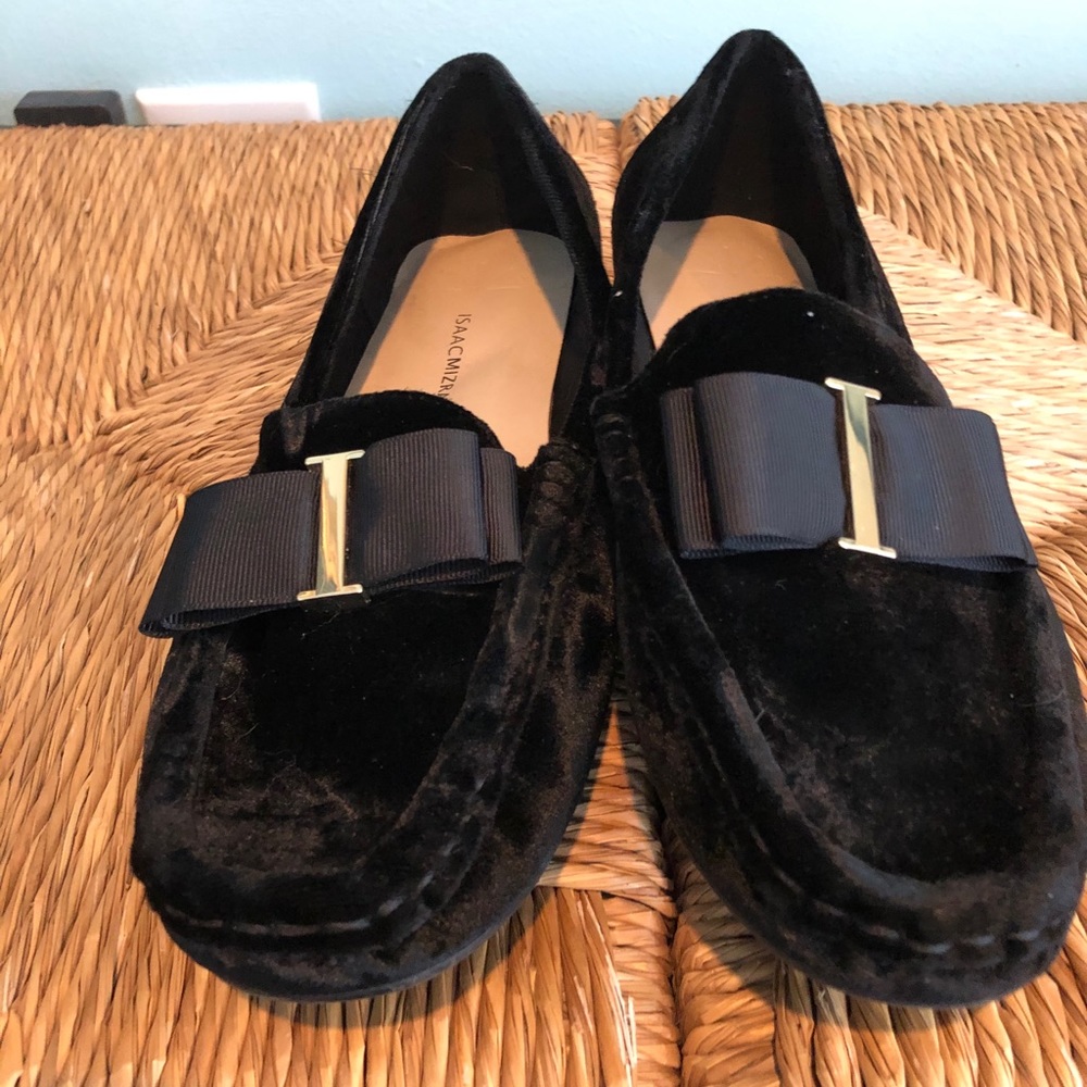 Velvet black moccasins